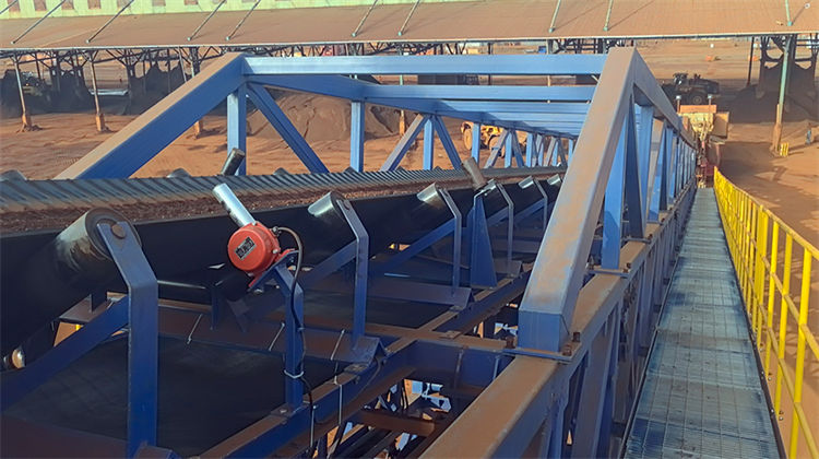 mobile shiploader.jpg