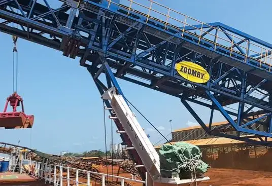 适用于海砂和散货的超大型重型装船机